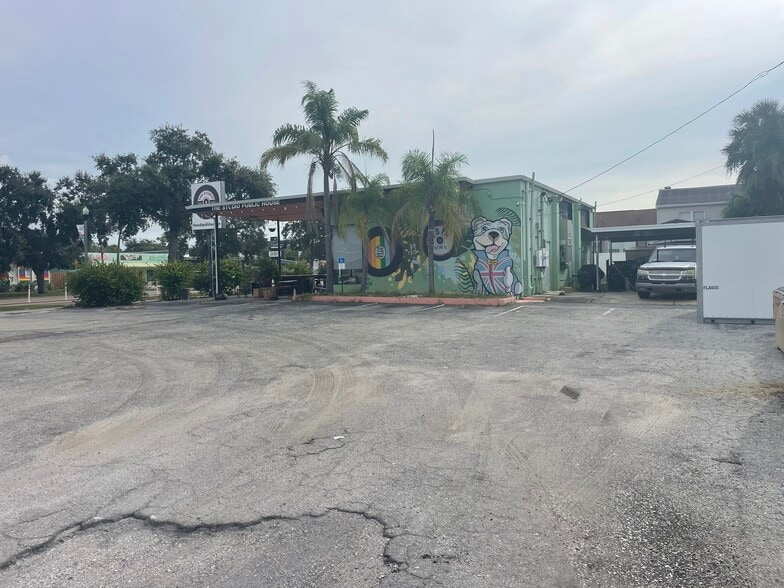 More Photos Of 2950 Central Ave, Saint Petersburg Restaurant For Sale