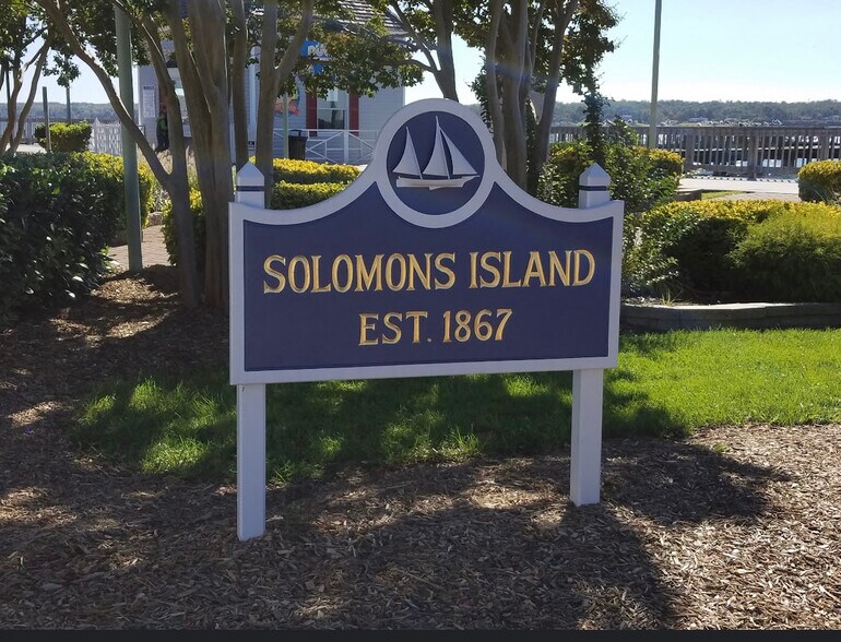 More Photos Of 14442 Solomons Island Rd, Solomons Restaurant For Lease