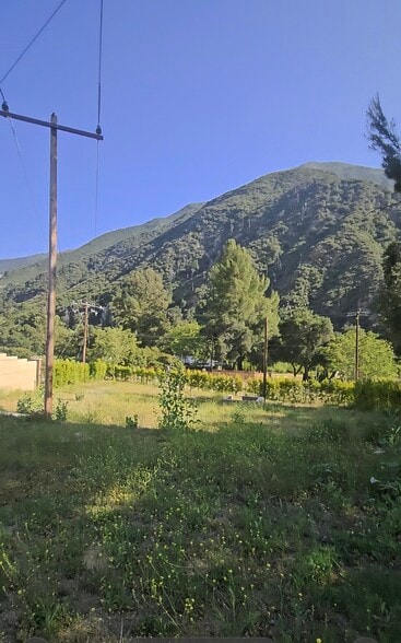 More Photos Of 20,000sq/ft Land for Lease w/water & electricity, Tujunga Land For Lease