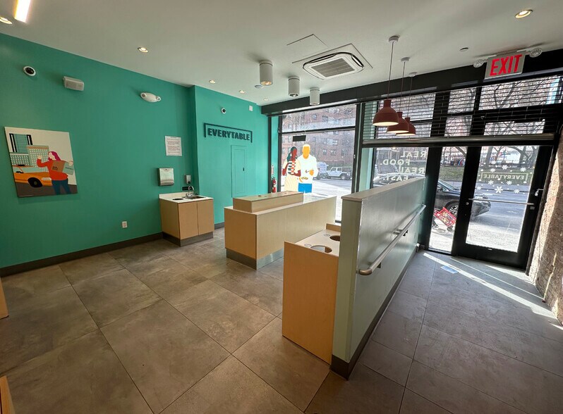 More Photos Of 457 W 125th St, New York Apartments For Lease
