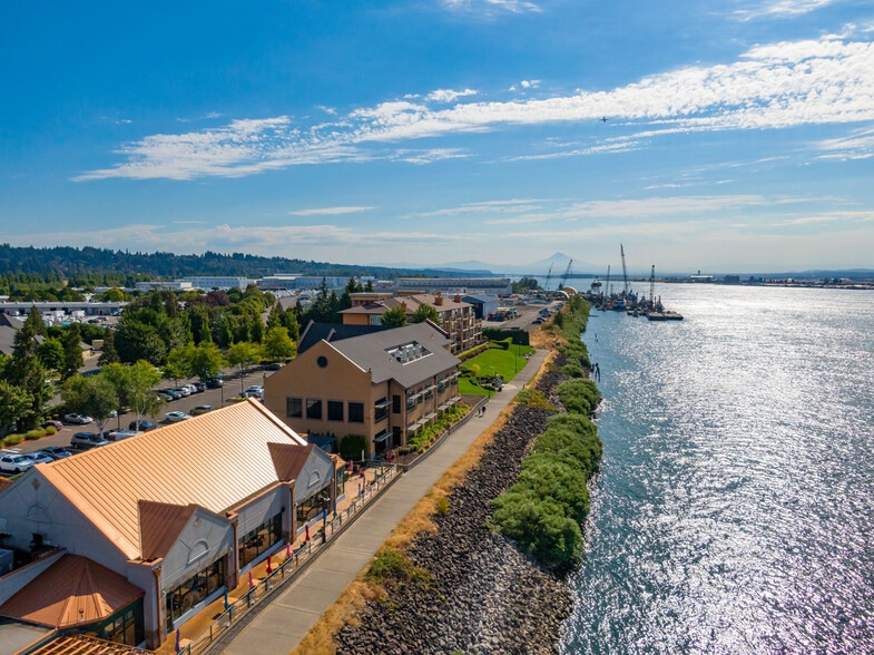 More Photos Of 2001 SE Columbia River Dr, Vancouver Office For Lease