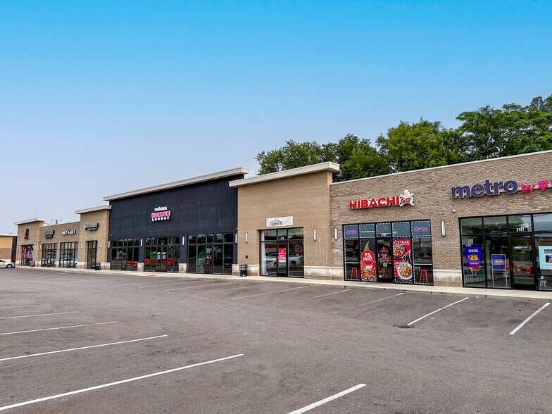 More Photos Of 2005-2201 E 8 Mile Rd, Warren Unknown For Lease