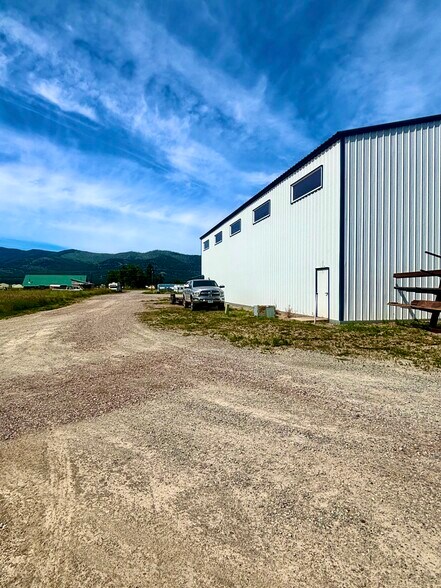More Photos Of 3 Two Boys Ln, Plains Warehouse For Sale
