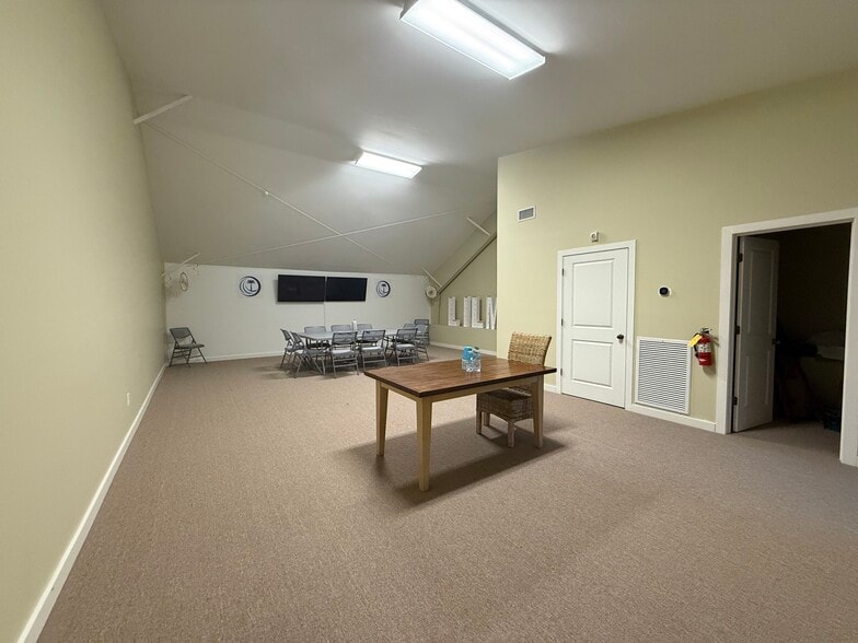 More Photos Of 100-126 Island Professional Park, Saint Simons Island Office For Sale