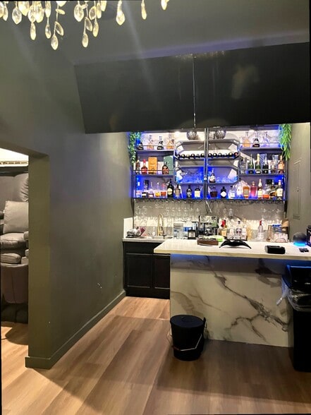 More Photos Of 385 N Park Ave, Pomona Storefront For Sale