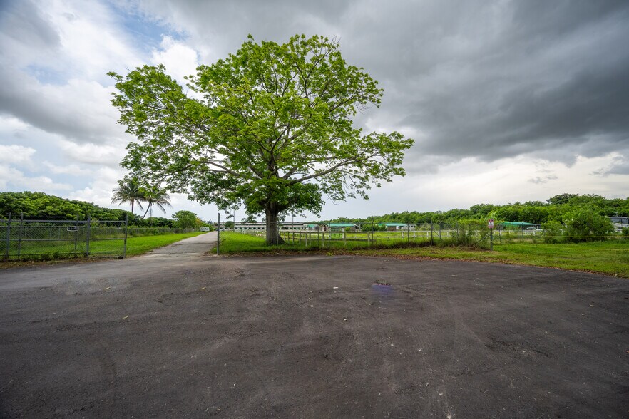 More Photos Of 18690 SW 100th St, Miami Land For Sale