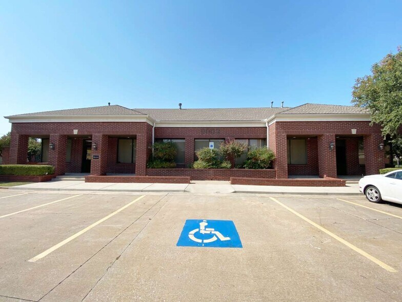 Primary Photo Of 9002 N May Ave, Oklahoma City Office For Lease