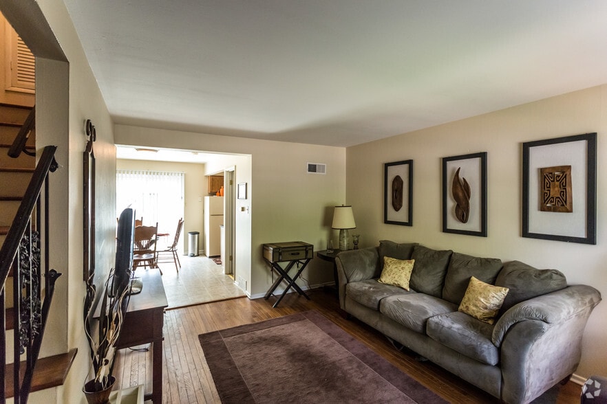 More Photos Of 1624 Northwinds Estates Dr, Saint Louis Apartments For Sale