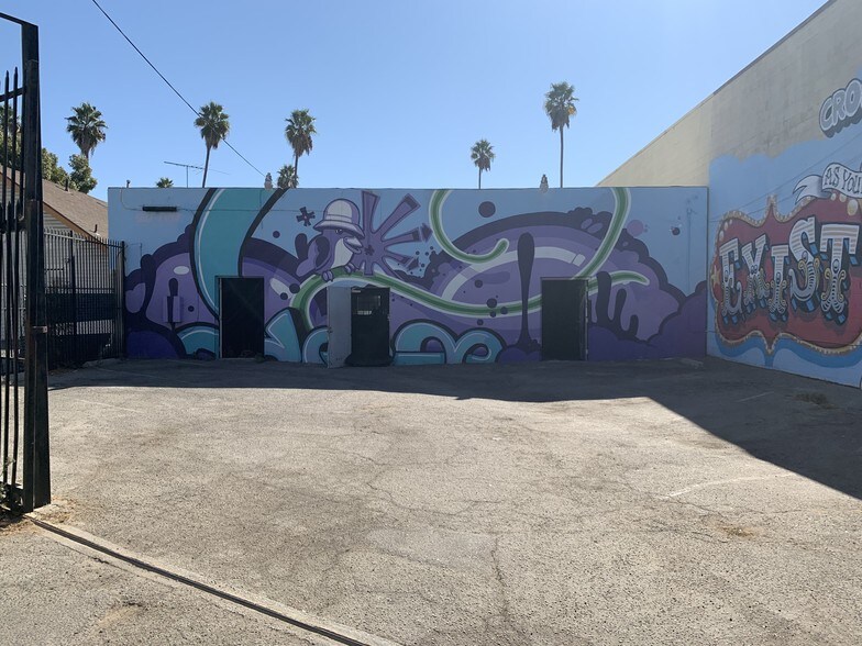 More Photos Of 5119 W Sunset Blvd, Los Angeles General Retail For Lease