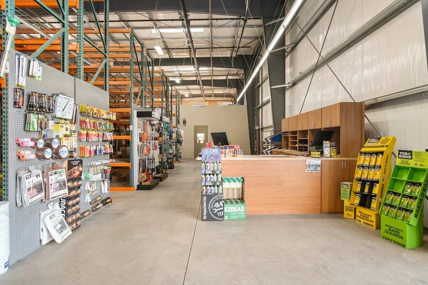 More Photos Of 3280 Liberty Square Pky, Turlock Warehouse For Lease