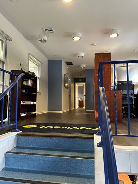 More Photos Of 71 Cedar Ave, Hershey Office For Lease