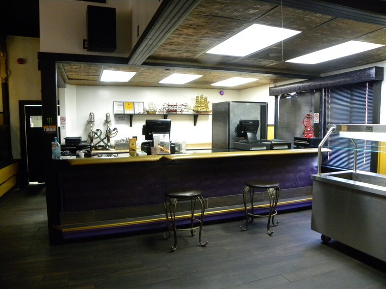 More Photos Of 712 7th St, Galveston Restaurant For Lease