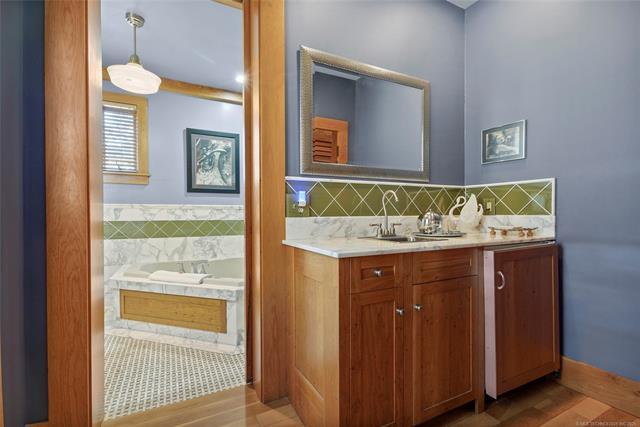 More Photos Of 4347 W 41st St, Tulsa Hospitality For Sale