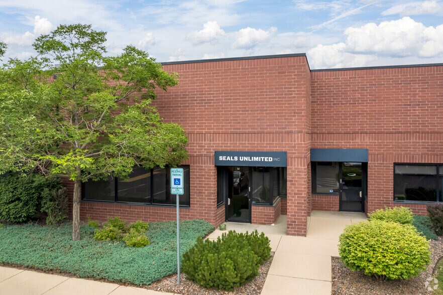 More Photos Of 500 Corporate Cir, Golden Unknown For Lease