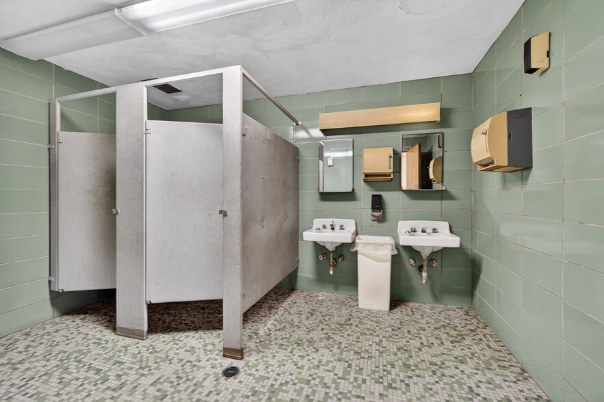 More Photos Of 1002 E South St, Jackson Lodge Meeting Hall For Sale