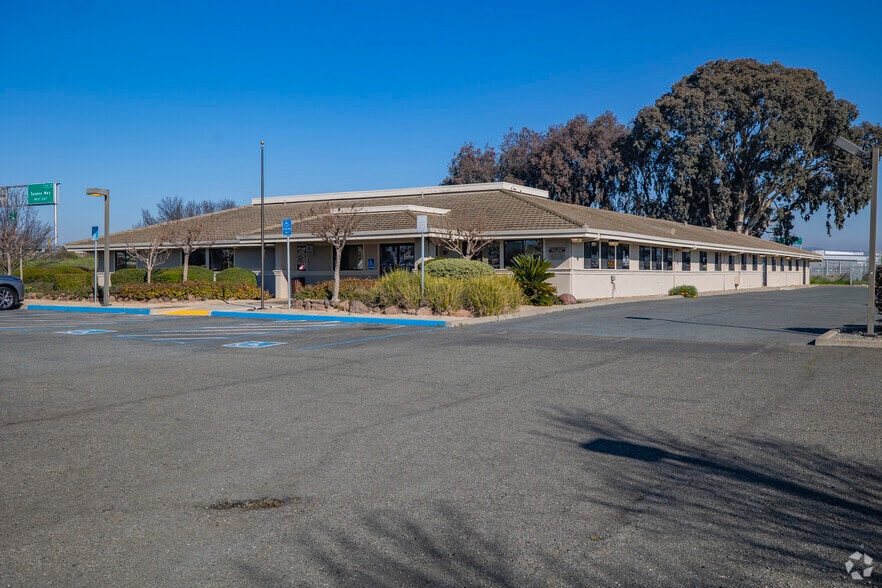 More Photos Of 5000 Marsh Dr, Concord Office For Lease