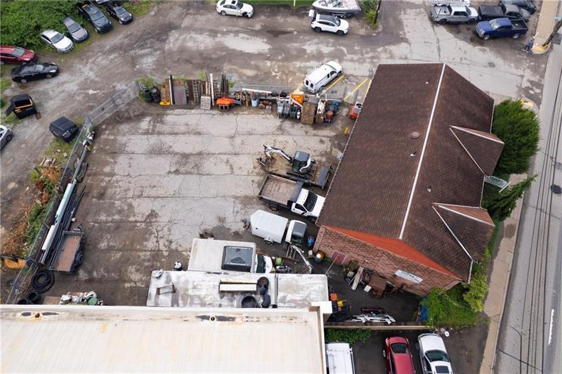 More Photos Of 1641 Saw Mill Run Blvd, Pittsburgh Light Manufacturing For Sale