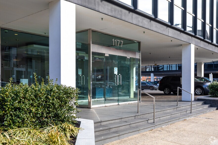 More Photos Of 1177 Summer St, Stamford Office For Lease