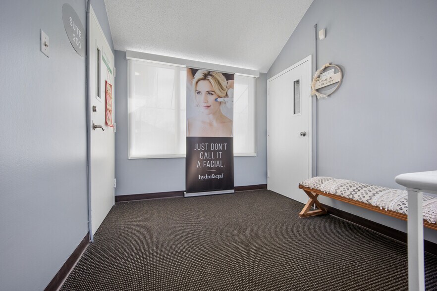 More Photos Of 538 Street Rd, Southampton Office For Lease