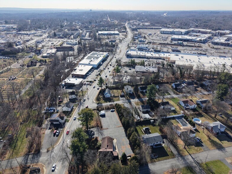 More Photos Of 57 N Middletown Rd, Nanuet Medical For Lease