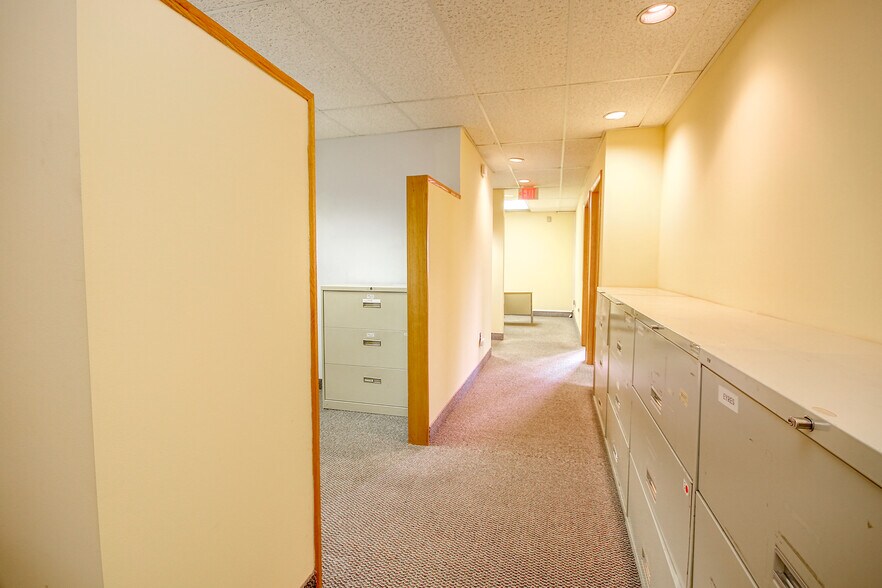 More Photos Of 509 Stillwells Corner Rd, Freehold Medical For Lease