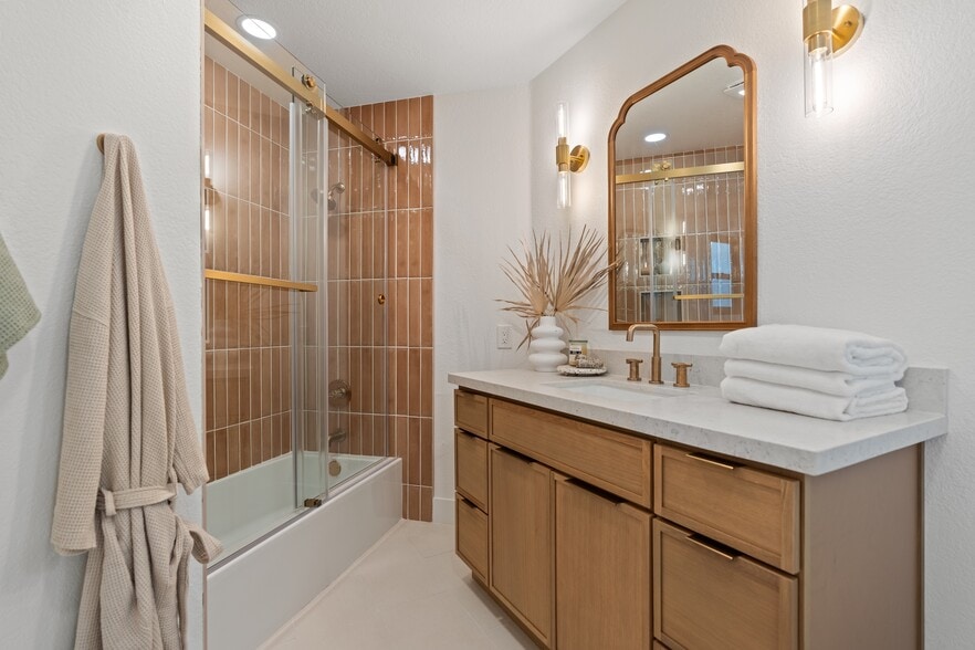 More Photos Of 6801 El Fuerte St, Carlsbad Apartments For Sale