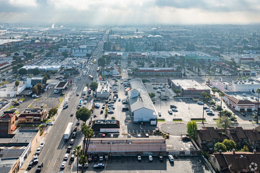 More Photos Of 2528-2570 E Slauson Ave, Huntington Park Unknown For Lease