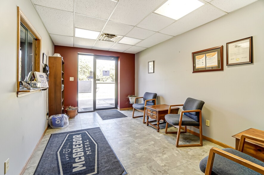 More Photos Of 5589 W National Rd, Springfield Warehouse For Sale