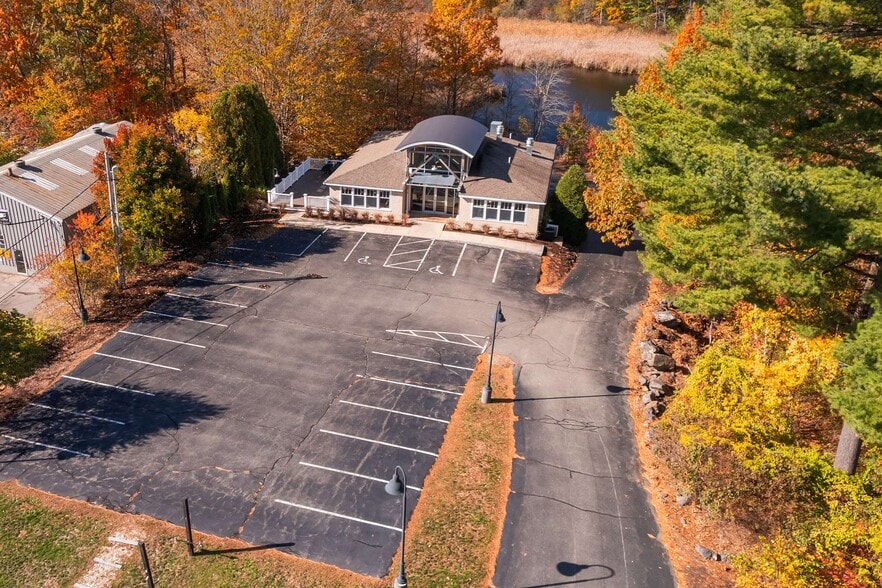 More Photos Of 57-59 State Rd, Kittery Medical For Sale
