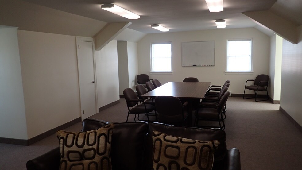 More Photos Of 1733 Washington Blvd, Easton Office For Sale