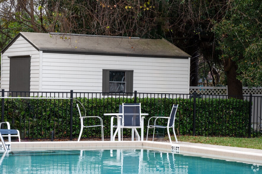 More Photos Of 1756 S Clyde Morris Blvd, Daytona Beach Apartments For Sale