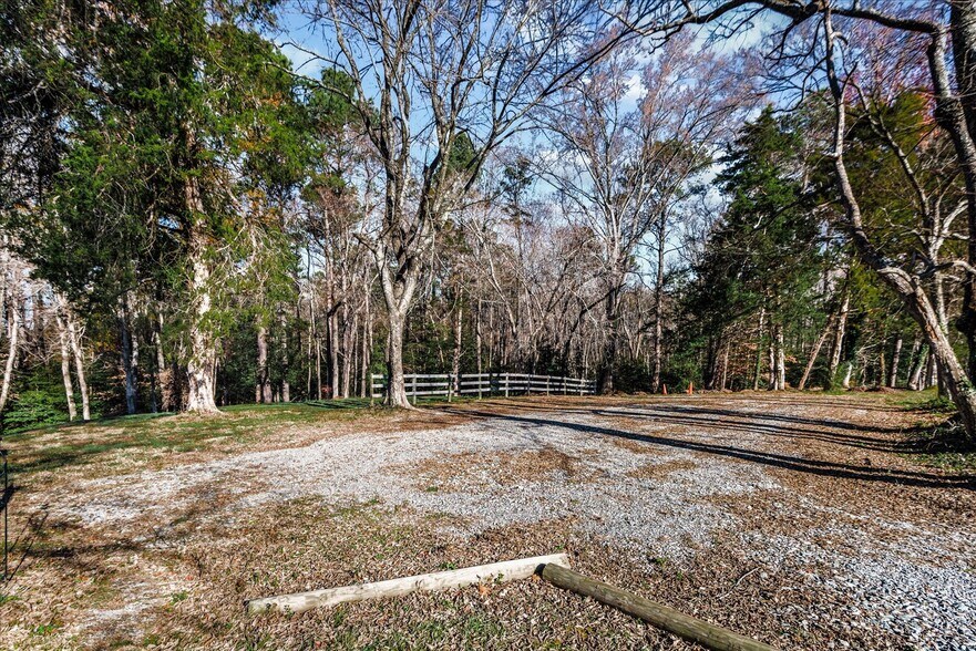 More Photos Of 115 E Broaddus Ave, Bowling Green Apartments For Sale