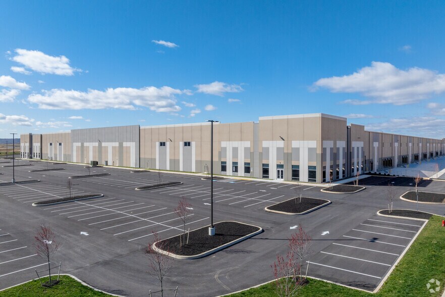 More Photos Of 745 Killinger Rd, Annville Distribution For Lease