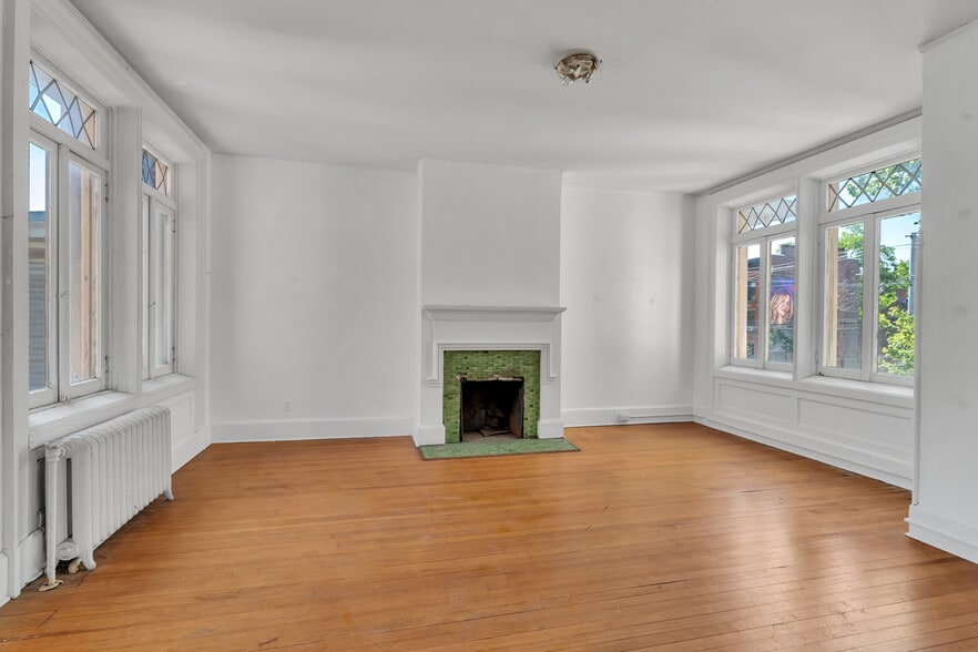 More Photos Of 51 Trumbull St, New Haven Office For Sale