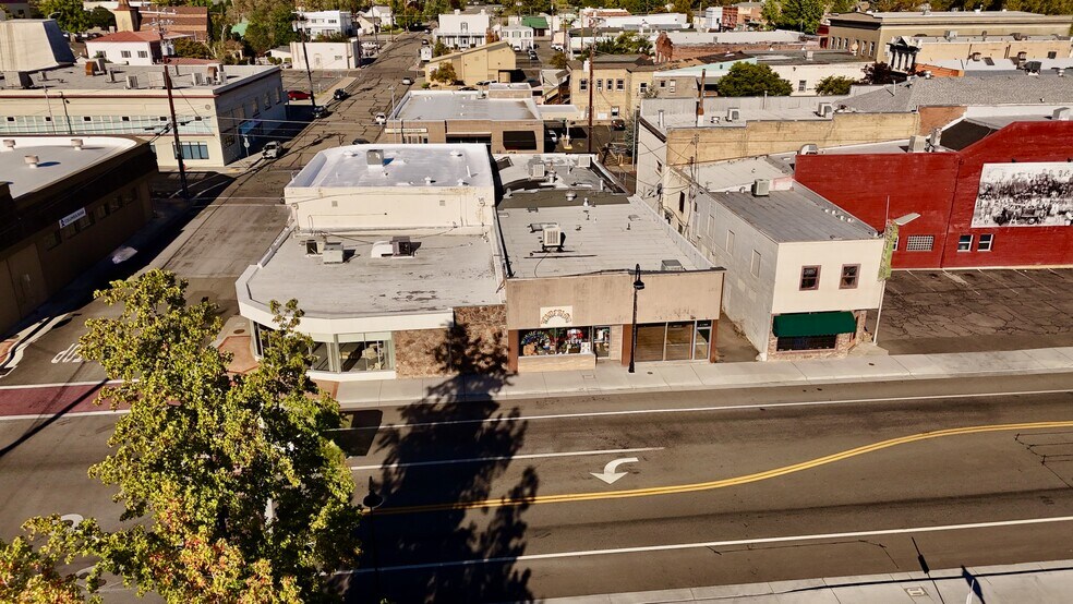 More Photos Of 115 S Main St, Yreka General Retail For Sale