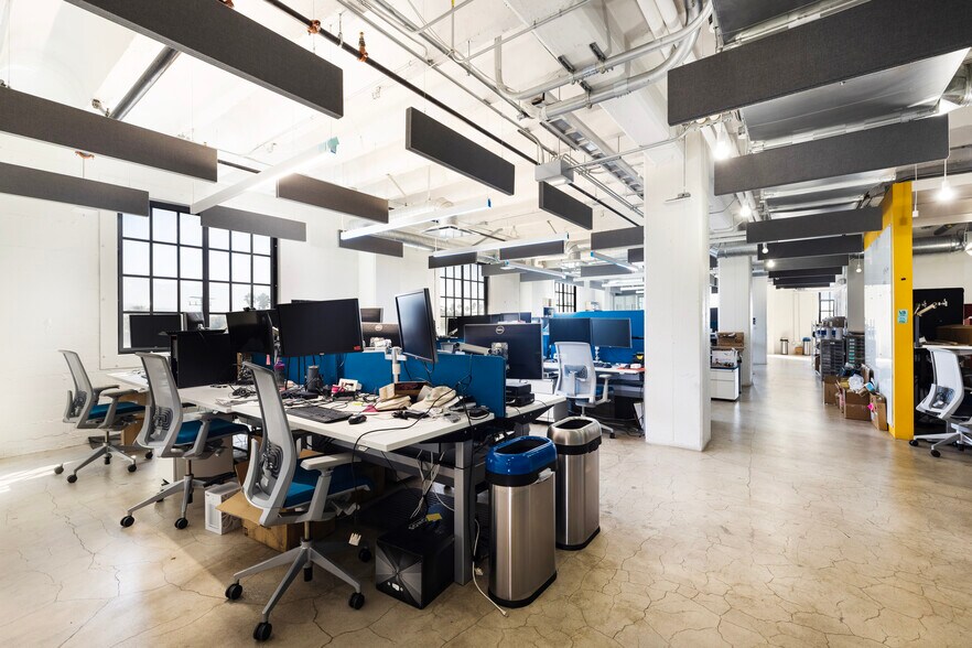 More Photos Of 25 E Mason St, Santa Barbara Research And Development For Lease