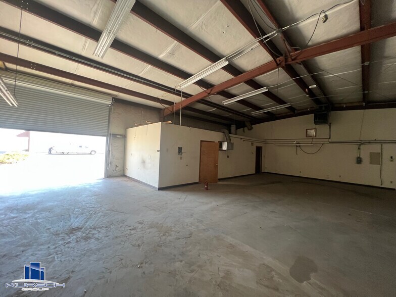 More Photos Of 17140 Darwin Ave, Hesperia Unknown For Lease
