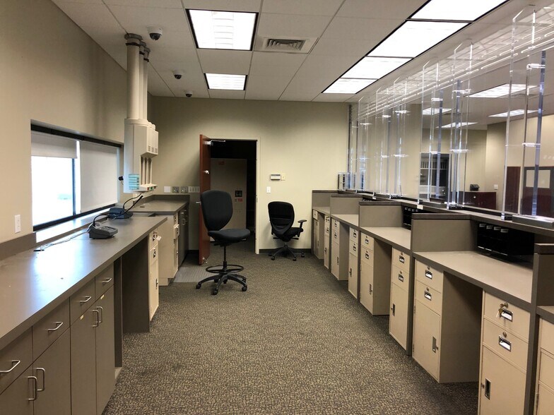 More Photos Of 810 W Esplanade Ave, Kenner Freestanding For Lease