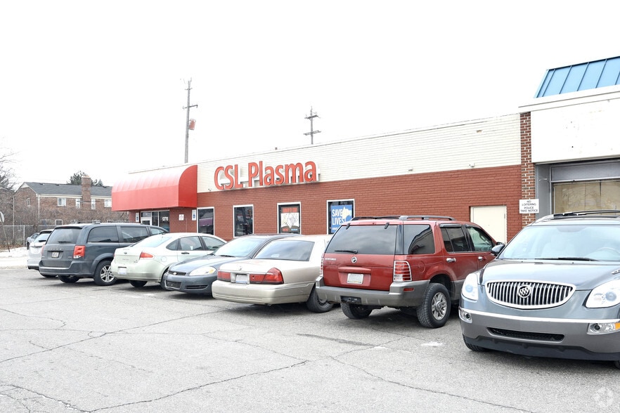 More Photos Of 13770 W 9 Mile Rd, Oak Park Freestanding For Sale