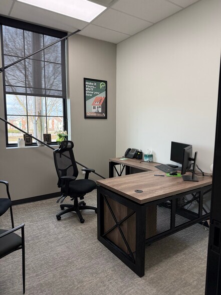 More Photos Of 8911 Technology Dr, Fishers Office For Lease