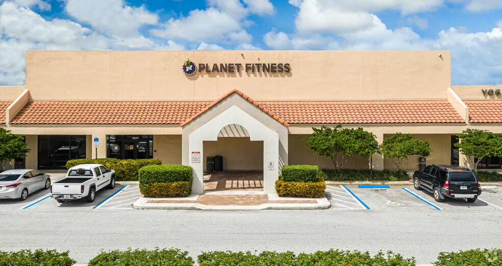 More Photos Of 5805-5949 S Congress Ave, Lake Worth Unknown For Lease