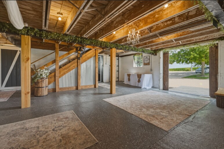 More Photos Of 1713 165th St, Manchester Specialty For Sale
