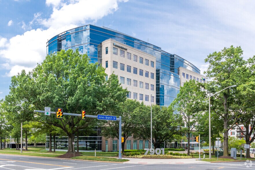 More Photos Of 7901 Jones Branch Dr, McLean Office For Lease