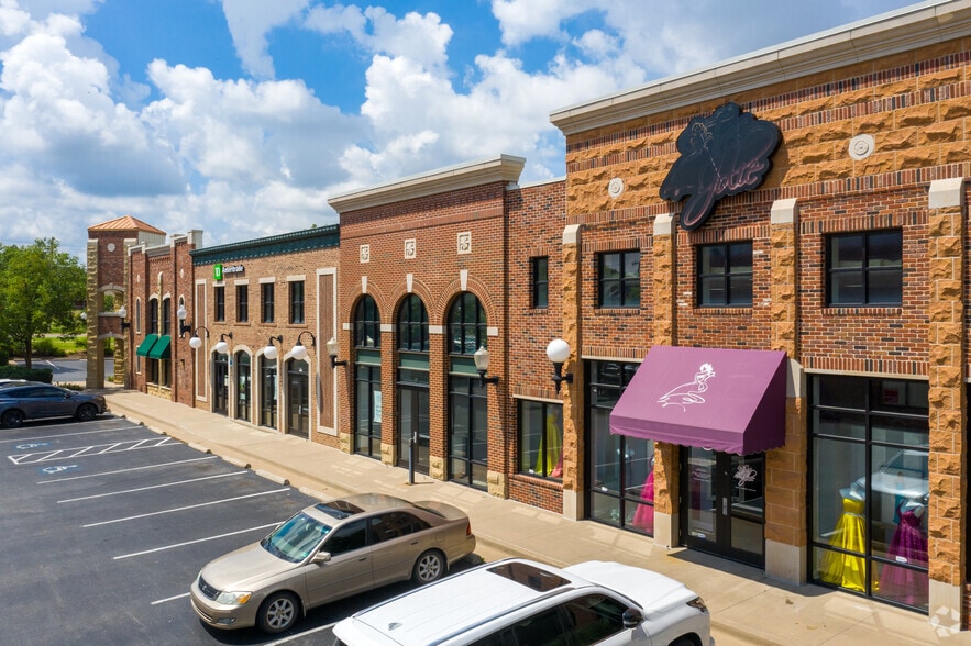 More Photos Of 1489 E 15th St, Edmond Unknown For Lease