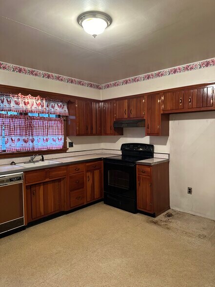 More Photos Of 73 Berlin Cross Keys Rd, Williamstown Specialty For Sale