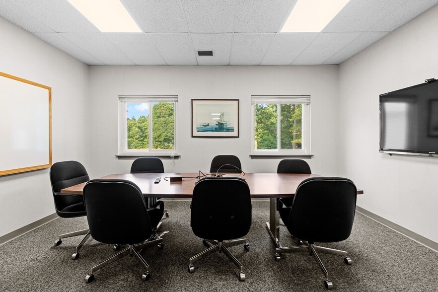 More Photos Of 513 Mill St, Marion Research And Development For Sale