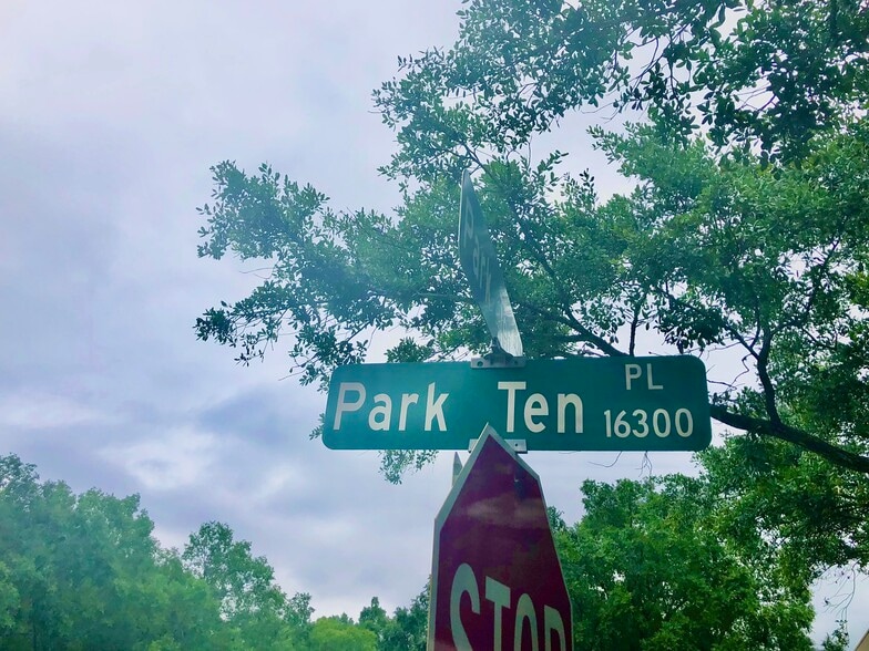 More Photos Of 16000 Park Ten Pl, Houston Office For Sale