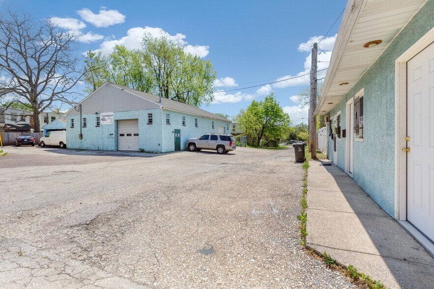 More Photos Of 320 Hamilton St, Norristown Auto Repair For Lease