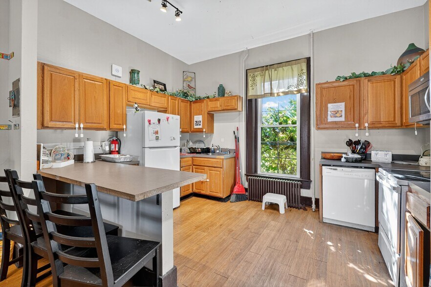 More Photos Of 1918 Mechanicsburg Rd, Springfield Rehabilitation Center For Sale