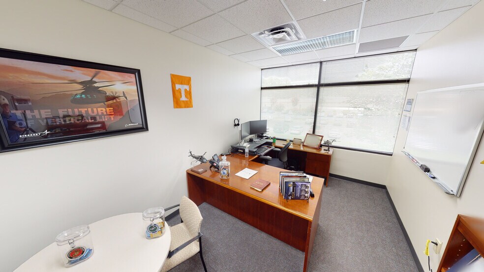 More Photos Of 5025 Bradford Dr, Huntsville Unknown For Lease